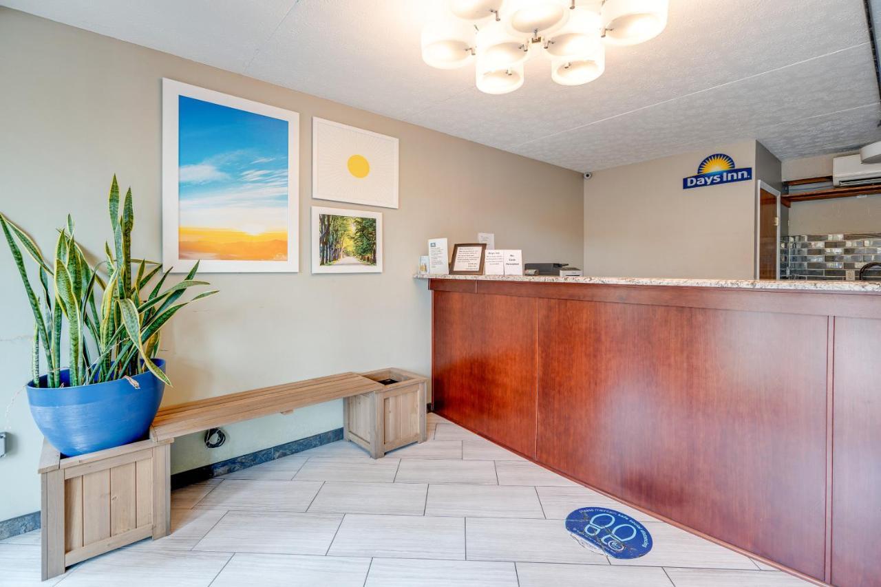 Days Inn By Wyndham Nashville Saint Thomas West Hospital Eksteriør bilde