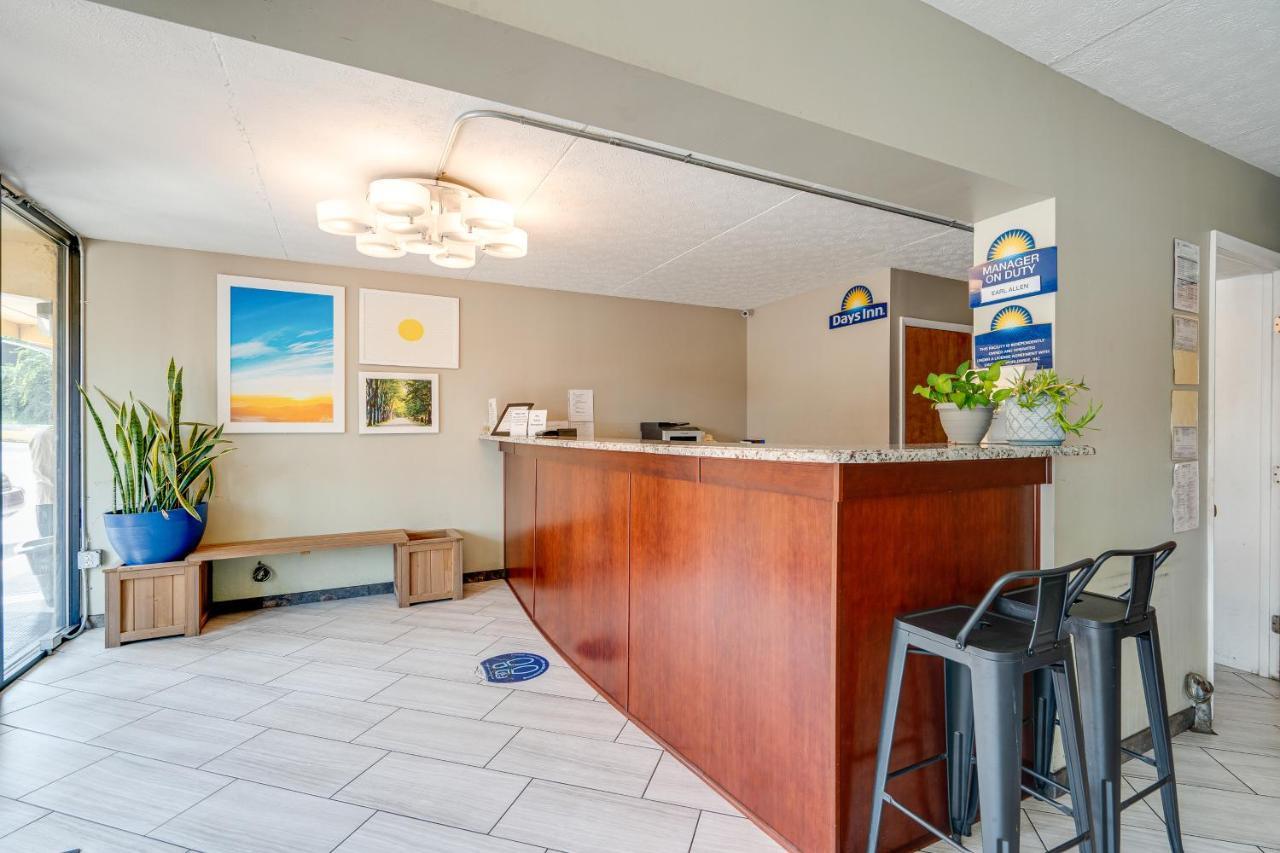 Days Inn By Wyndham Nashville Saint Thomas West Hospital Eksteriør bilde