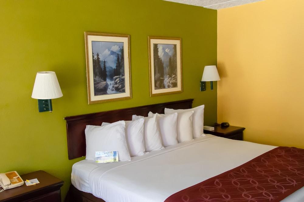 Days Inn By Wyndham Nashville Saint Thomas West Hospital Eksteriør bilde